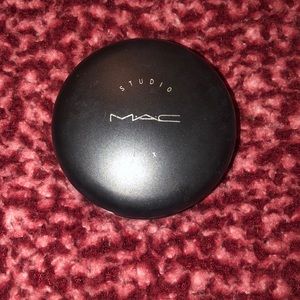 MAC studio fix powder foundation